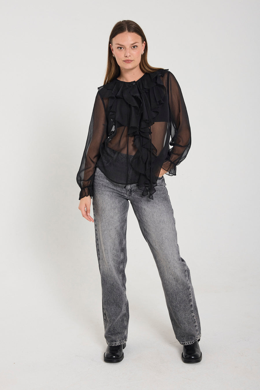 FQDITTE - BLUSE MED FLÆSEDETALJER - SORT